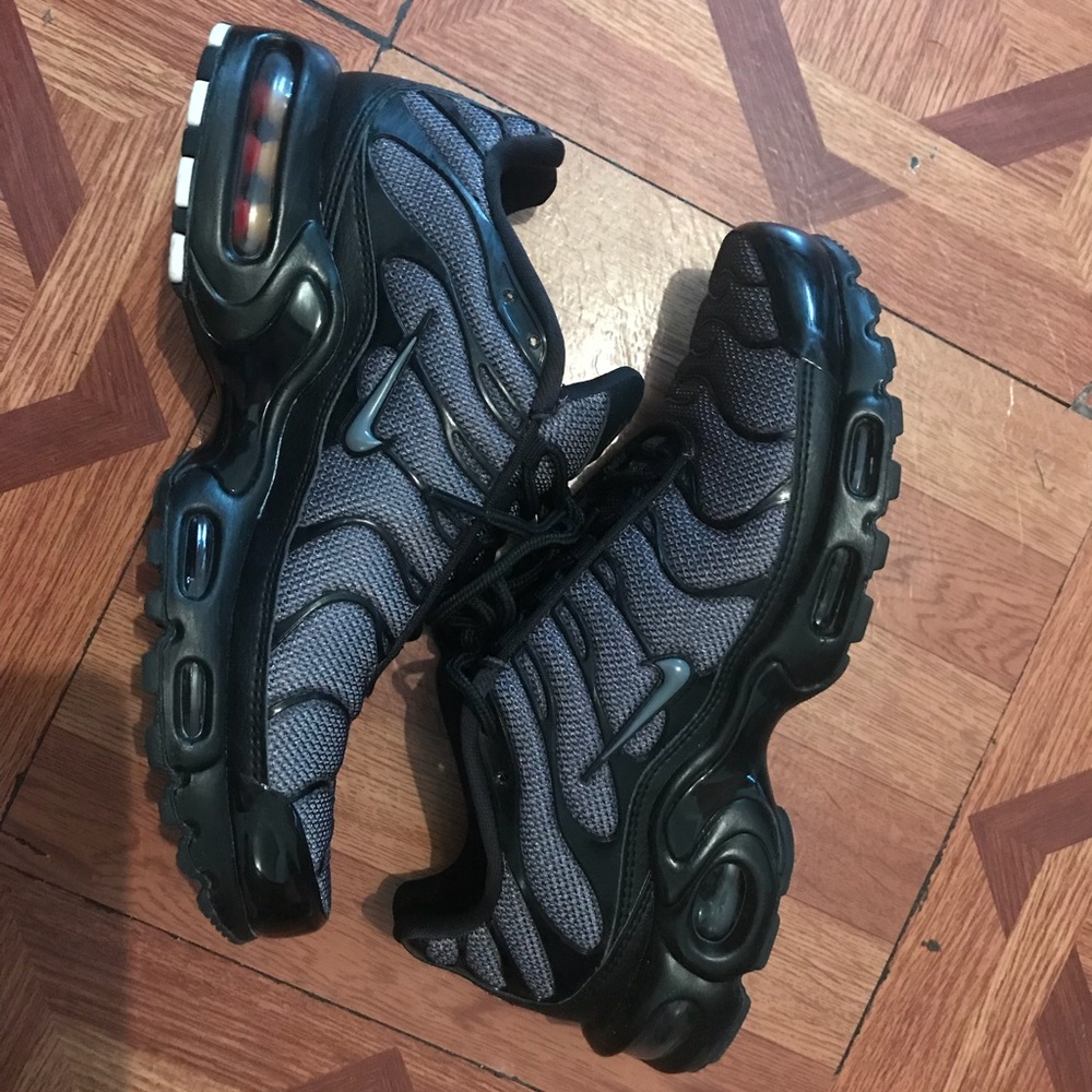 Women’s Nike air max plus